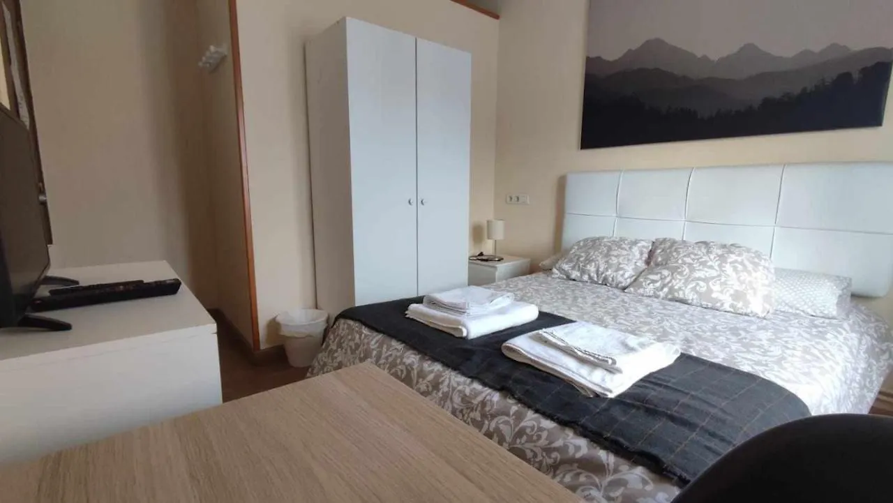 Fliphouse Rooms Pension Bilbao Pensionat